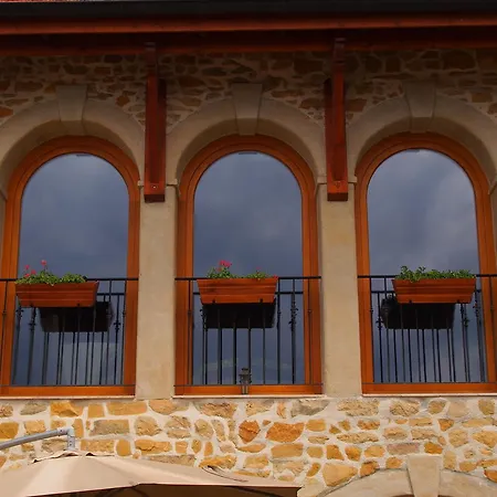 Les Lumieres De Geneve Bed & Breakfast Grilly